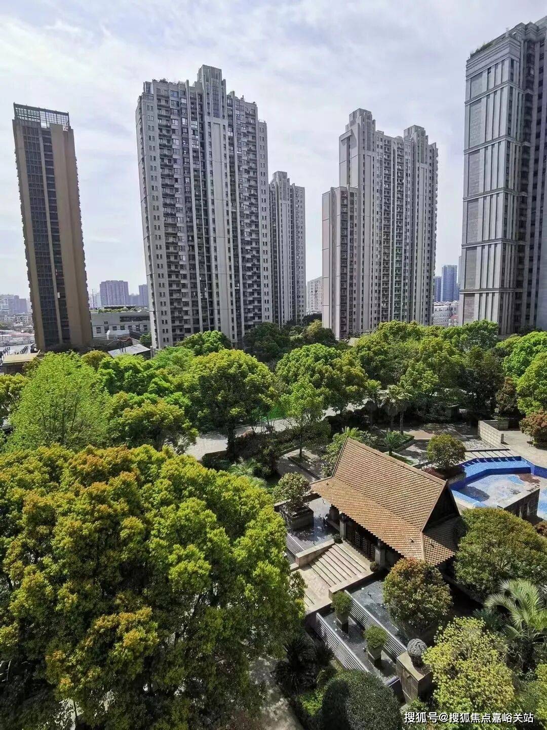 - 环境 户型价格地址楼盘详情配套电话交房时间配套电话交房时间瓦利棋牌2026年品尊国际(售楼处) 首页 -品尊国际销售中心(图21)